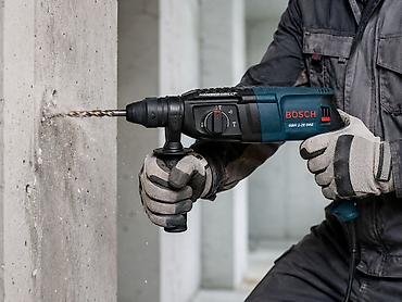 deşən: Bosch GBH 2-26 DRE SDS-Plus peforatordur. Əsas xüsusiyyətləri: 🔧 Güc — 2