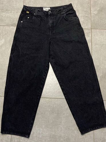 джинсы размер 42: Джинсы S (EU 36), M (EU 38), XL (EU 42), цвет - Черный