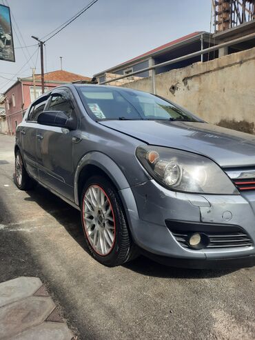 Opel: Opel Astra: 1.4 l | 2006 il 290000 km Hetçbek