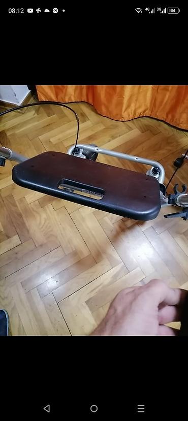 Hodalice, štake, štapovi za hodanje, kolica za hodanje: Stolica pokretna odlična

Mirjevo — 5