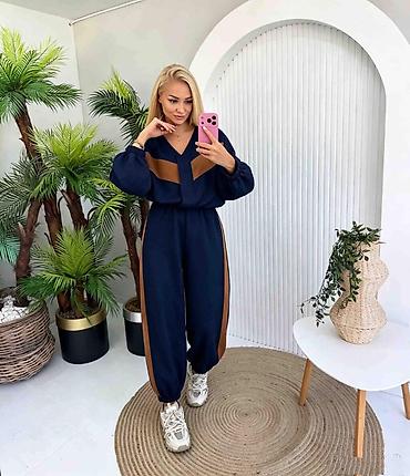 pidzame arilje: Komplet trenerka 3700din
S M L XL — 5