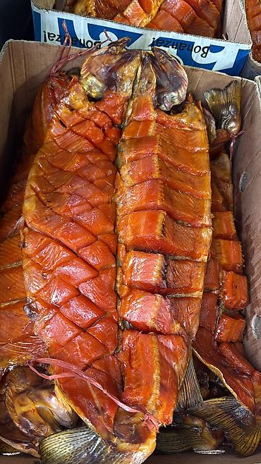 Икра: Копченный форель средне соленная домашнего копчения очень вкусная — 2