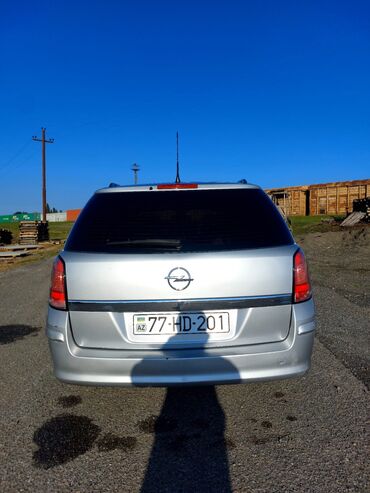 Opel: Opel Astra: 1.3 l | 2006 il 262000 km Universal — 5