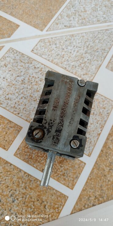 Elektrik malları: Satılır sovet malıdır mechtanin acharidi. vatsapa ancaq yazın lazım