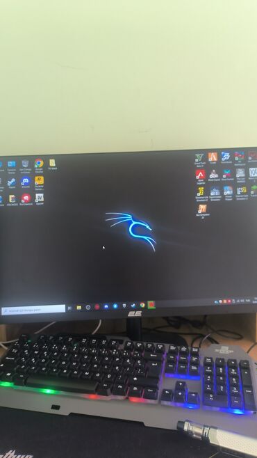 asus rog i7 7700hq gtx 1060: Intel Core i7-3770 prosessoru, 16 GB RAM və 841 GB yaddaşa sahib
