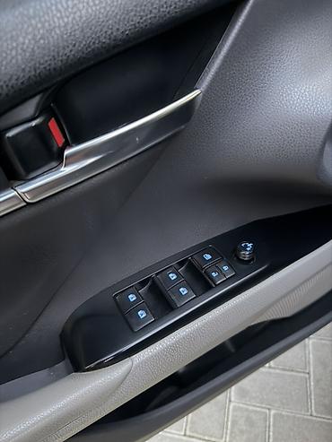 Toyota: Toyota Camry: 2018 г., 2.5 л, Автомат, Гибрид, Седан — 6