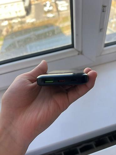 usb lightning: Внешний аккумулятор (power bank) черного цвета. Особенности и порты — 1