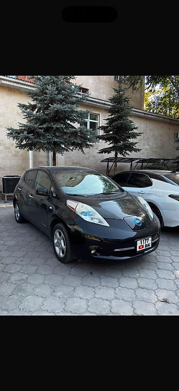 Nissan Leaf: 2011 г., Автомат, Электромобиль, Хэтчбэк