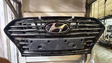 Решётка радиатора Hyundai (оригинальная) - Тип: передняя решётка