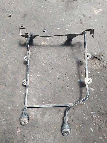 down pipe: Mitsubishi Delica 4M40 крепление интеркулера, Мицубиси Делика 4М40 — 3