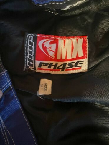 Pantalone: Pantalone su bukvalno nove,bez tragova nosenja — 5