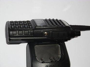 PDA i oprema: Baofeng ručna dual-band FM radio-stanica sa punjačem Opis: - Ručna — 3