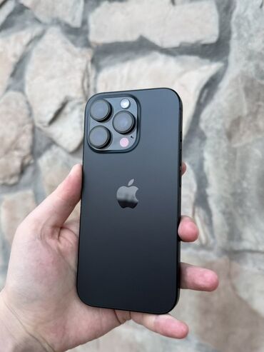 старый телефон на новый: IPhone 16 Pro, Б/у, 128 ГБ, Black Titanium, Зарядное устройство, Защитное стекло, Кабель, 95 %