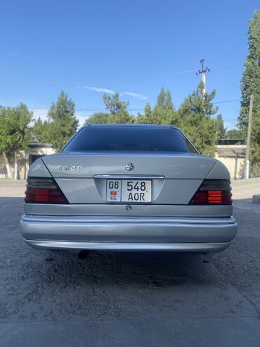 аиди машина: Mercedes-Benz 320: 1994 г., 3.2 л, Автомат, Газ, Седан