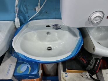 сколько стоит тазик: Раковина для ванной, Особенности: Глянцевое, Овальная форма, Материал: Керамика