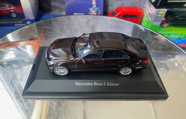 Avtomobil modelləri: Коллекционная модель Mercedes-Benz E Class W212 brown 2009 Dealer — 20