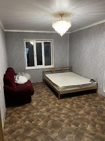 восток 5 кв: 1 комната, 35 м², Восток-5 мкр 4 этаж, Старый ремонт — 1
