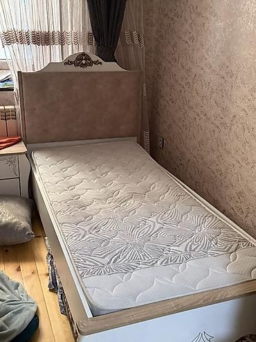 Çarpayılar: Tək nəfərlik çarpayı və döşək dəsti - Ölçü: təxmini 90x200 sm tək — 2
