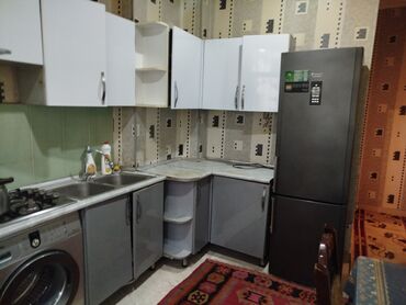 Köhnə tikili: 3otaqlı mənzil – planlaşdırma və xüsusiyyətlər

kiraye — 6