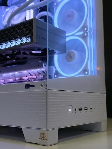 Desktop računari i radne stanice: Ryzen 7 9800X3D RX 9070XT X870 32GB 2TB - SM136PC. ✨ Prodaja i — 14