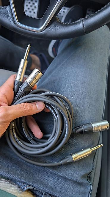 Kontrollerlər: M-Audio studiya monitorları və USB audio interfeys dəsti M-Audio BX8 — 6