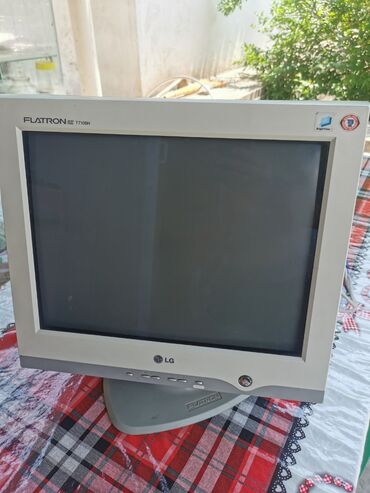 оперативная память 8 гб ddr3 1333: Монитор, LG, Б/у, ЭЛТ, 16" - 17"