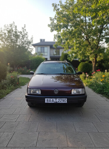 Volkswagen: Volkswagen Passat Variant: 1993 г., 1.8 л, Механика, Бензин, Универсал — 1