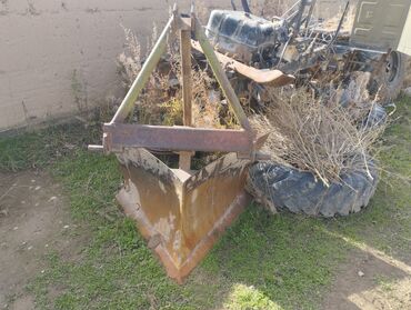 Тракторы ЮМЗ: Продается трактор марки ЮМЗ-6 1982 года выпуска с всеми инструменттами — 10