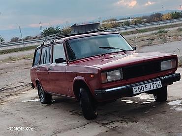 masin led: VAZ 2104, universal kuzov, qırmızı rəng. Xüsusiyyətlər: - Kuzov: 5 — 3