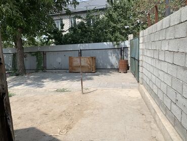 сдаю дом на длительный срок: Үй, 57 кв. м, 3 бөлмө, Менчик ээси, Эски ремонт