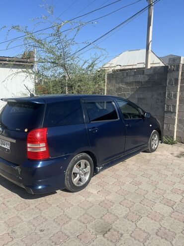семиместные машины: Продается минивэн Toyota Wish темно-синего цвета, сочетающий в себе