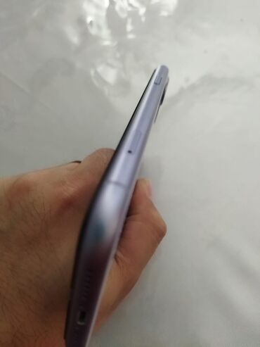 iphone 11 dubay qiymeti: IPhone 11, 64 GB, Deep Purple, Barmaq izi, Face ID, Sənədlərlə