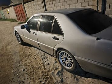 Mercedes-Benz: Mercedes-Benz 190: 1993 г., 2.9 л, Автомат, Дизель, Седан