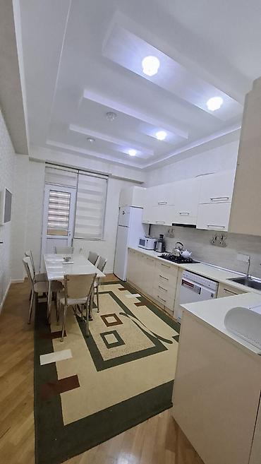 samaxida ev kirayə: Qara Qarayev metrosunun çıxışı, yeni tikili, 17 mərtəbəli binanın — 5