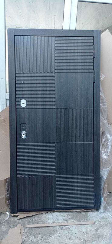 Giriş qapıları: Mənzil üçün Yeni Giriş qapısı Zamok ilə, Zəmanətli, Pulsuz quraşdırma, Pulsuz çatdırılma — 8