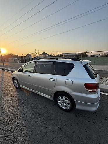 Продажа авто: Toyota Ipsum: 2002 г., 2.4 л, Автомат, Бензин, Минивэн — 4