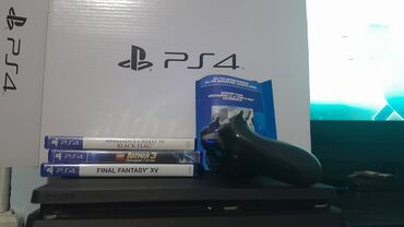 PS2 & PS1 (Sony PlayStation 2 & 1): PlayStation 4 oyun konsolu. Assassin's Creed IV Black Flag, Batman