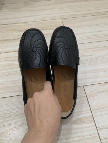 мужская обувь оптом: Женская обувь