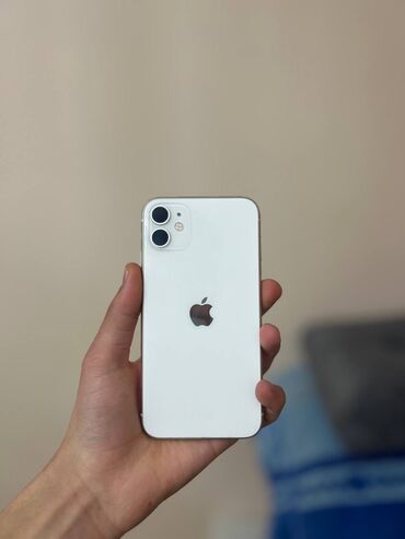 Apple iPhone: IPhone 11, 64 ГБ, Белый, 75 %