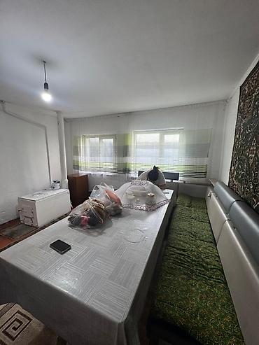 Продажа коттеджей и домов: Продается Жилой Дом 2,3 сотки. Половина дома. Угловой дом. По — 15