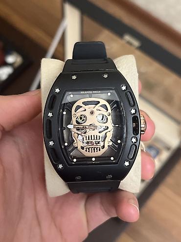 Qol saatları: Richard mille 52-01 dünyada limitli sayda buraxılan modeldir Saat — 1