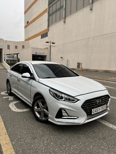 Hyundai Sonata: 2017 г., 2 л, Типтроник, Газ, Седан