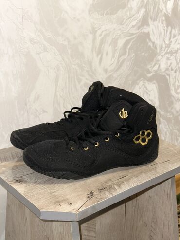 Кроссовки и спортивная обувь: Борцовки черные “Rudis” Покупалась для тренировок но после 1й — 4