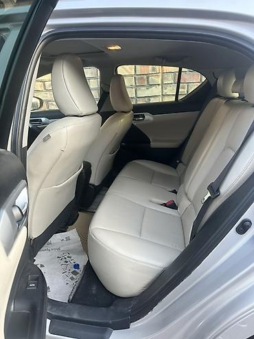 фонары: Lexus CT: 2011 г., 1.8 л, Вариатор, Гибрид, Хэтчбэк — 5