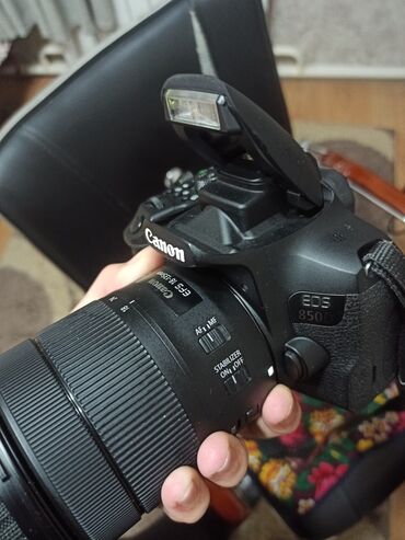 Фотоаппараты: Срочно продам тушку Canon 850D состояние нового. возможен торг