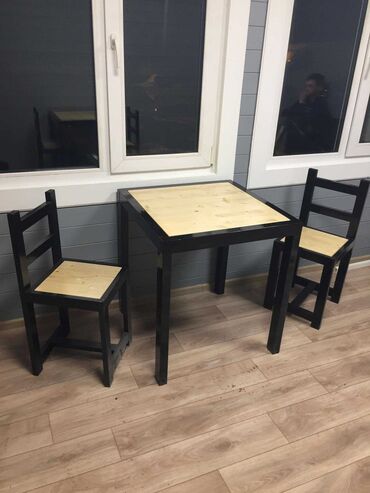 стол и стулья: Стол стулья в наличии и на заказ.
Мебель для кафе