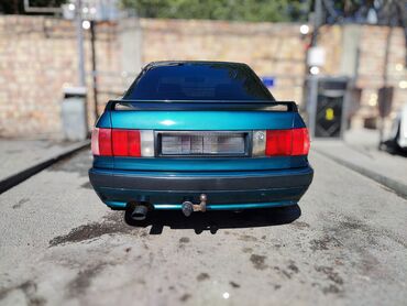 Audi: Audi 80: 1991 г., 2 л, Механика, Бензин, Седан