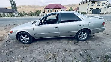 голы 3 купе: Toyota Camry: 1999 г., 2.2 л, Автомат, Газ, Седан — 5