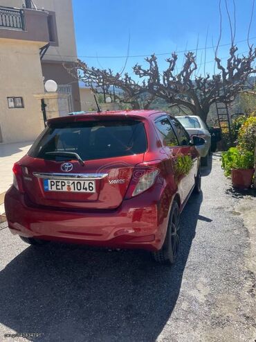 Toyota: Toyota Yaris: 1.4 l. | 2012 έ. Χάτσμπακ — 4