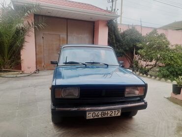 VAZ (LADA): Ili 2006 qiymet 3700 mator 03 100 m ofis haqqı boş boş narahat